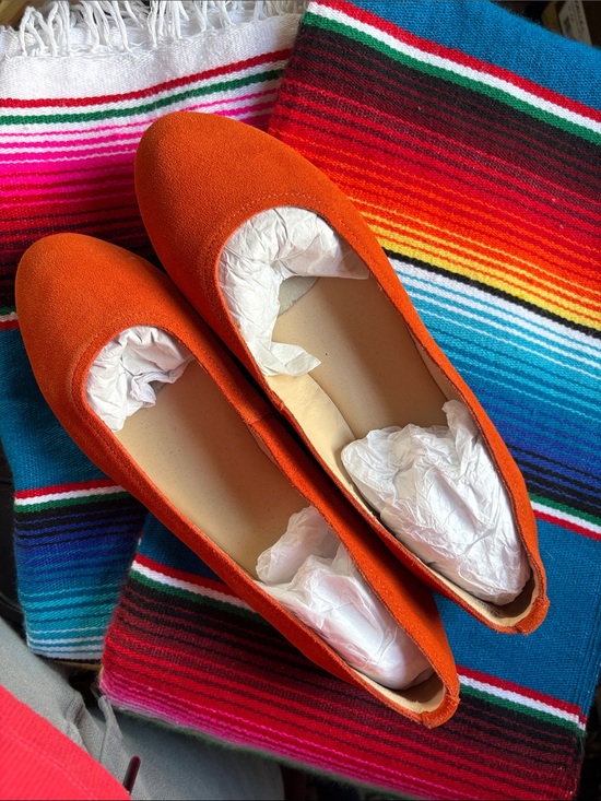 Violet & Red Shoes - Women's Orange Suede Ballet Flats with Classic Round Toe